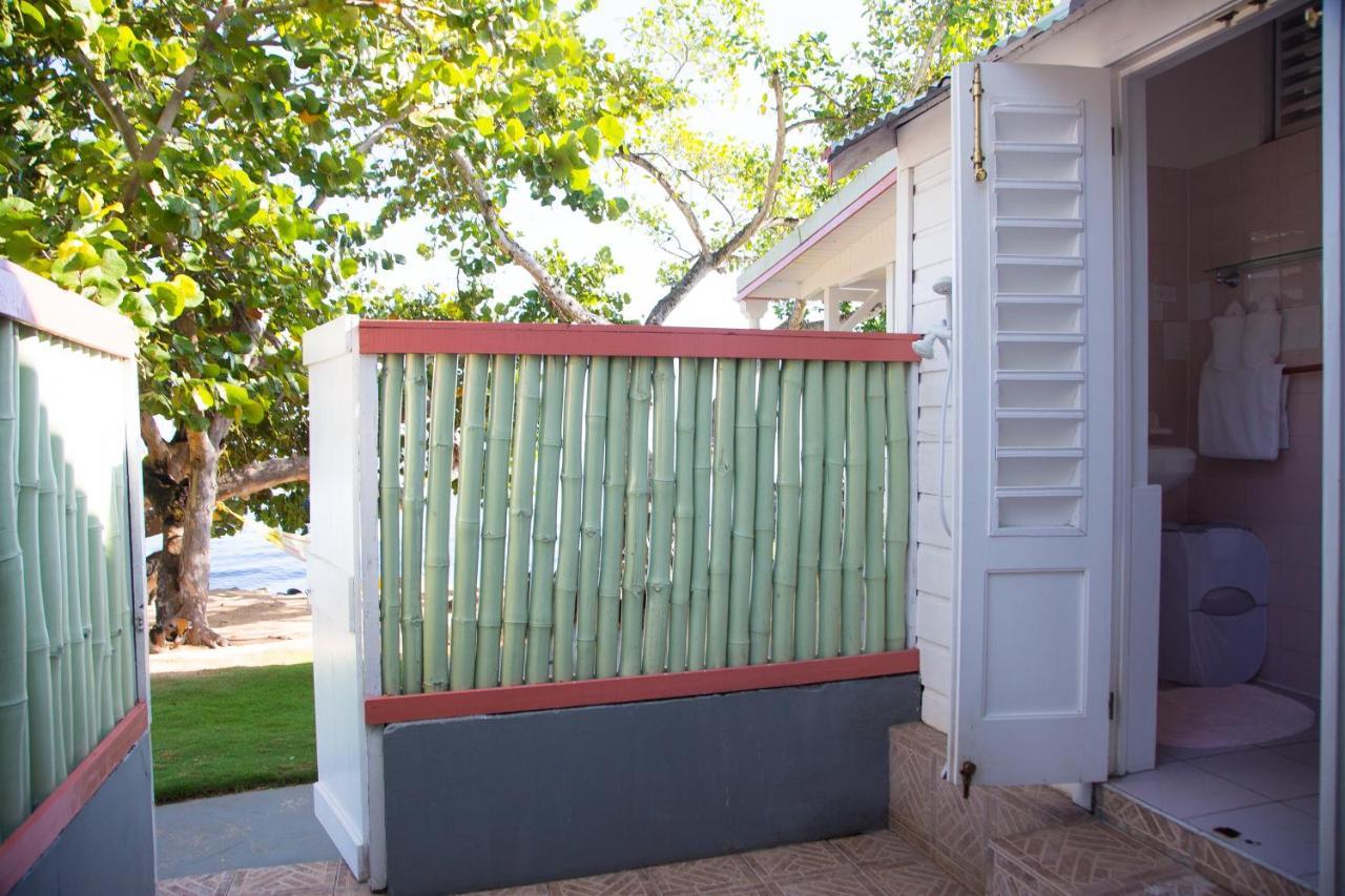 Llantrissant Beachcliff Villa Negril Exterior foto